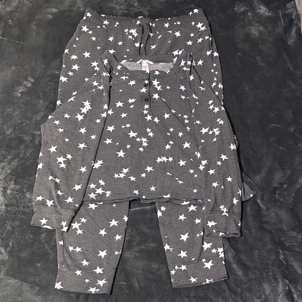 Victoria's Secret Gray Star Pajama Set